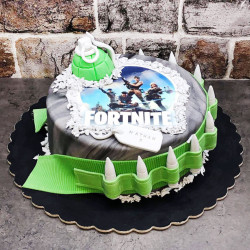 Торт в виде игры Fortnite