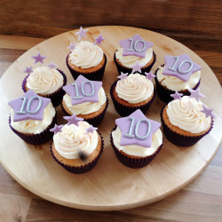 Капкейки ребенку на 10 лет