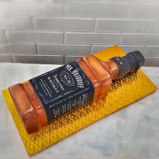 Торт мужчине с бутылкой коньяка Джек Дениелс