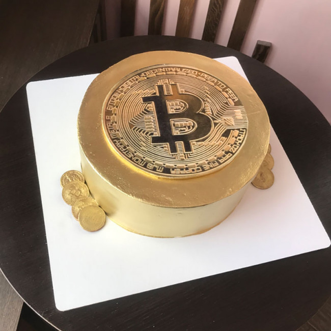 Торт Золотой Биткоин