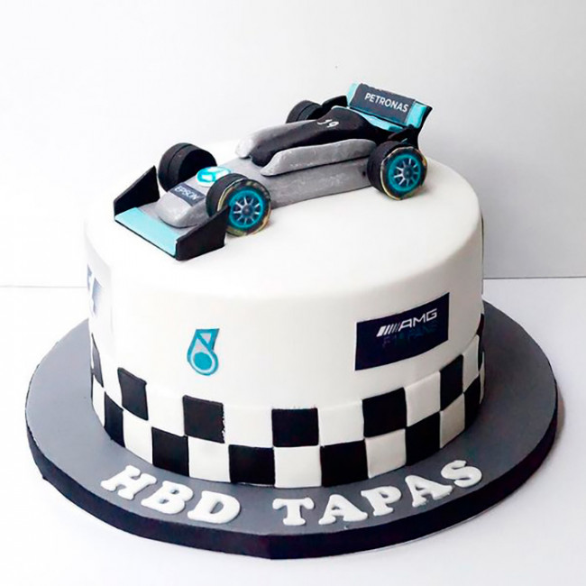 Торт-Mercedes-AMG Petronas F1