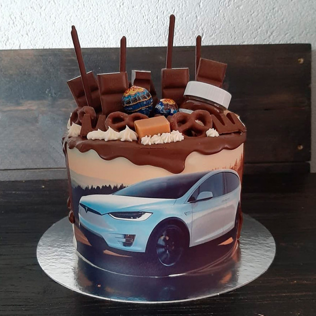 Торт Tesla Model X